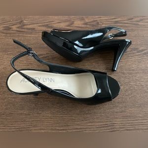 Size 6. Never worn. Size 6